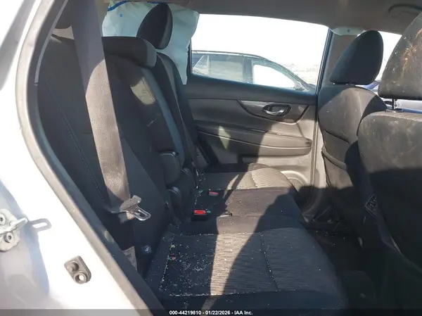 5N1AT2MV3JC771271 2018 NISSAN ROGUE - Image 8