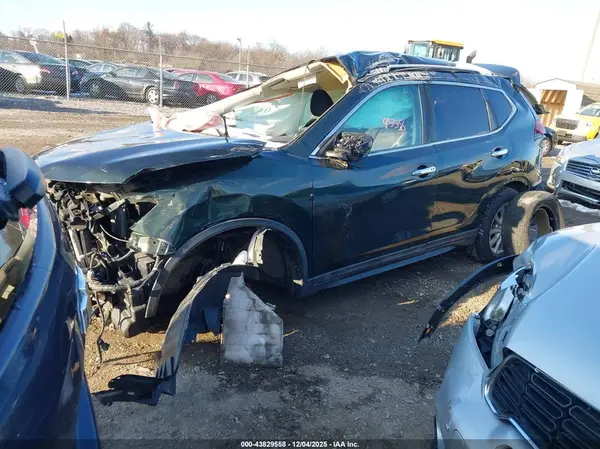 5N1AT2MV3JC771416 2018 NISSAN ROGUE - Image 2