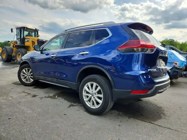 5N1AT2MV3JC772050 2018 NISSAN ROGUE - Image 2