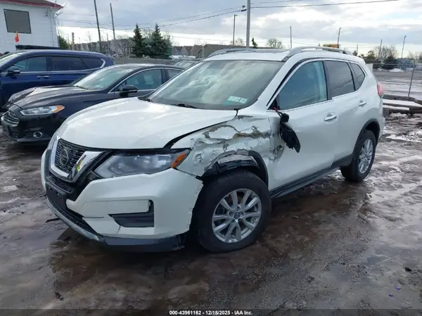 5N1AT2MV3JC773358 2018 NISSAN ROGUE - Image 2