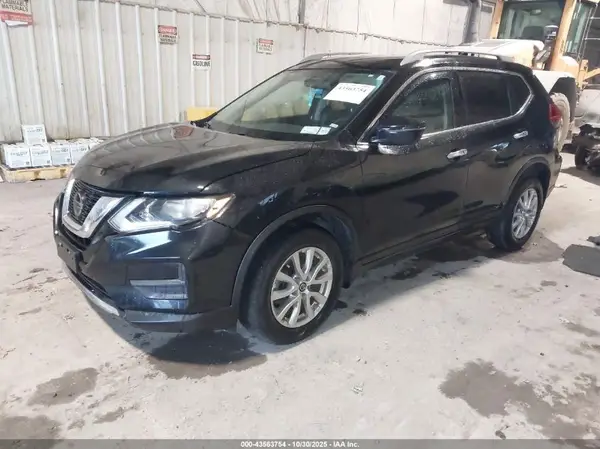 5N1AT2MV3JC773456 2018 NISSAN ROGUE - Image 2