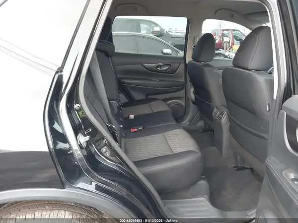 5N1AT2MV3JC774980 2018 NISSAN ROGUE - Image 8