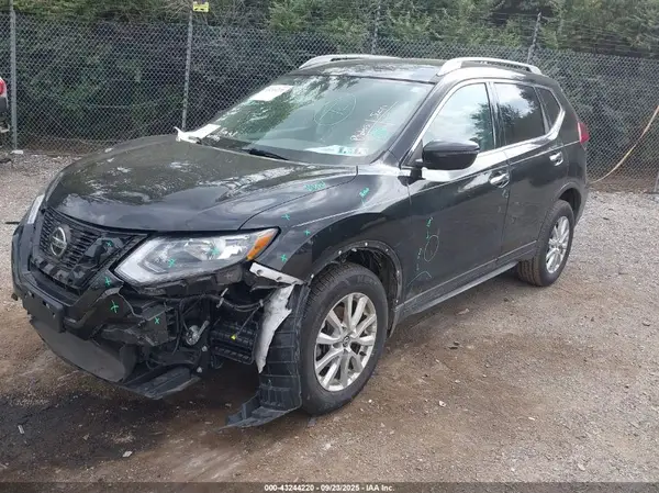 5N1AT2MV3JC775708 2018 NISSAN ROGUE - Image 2