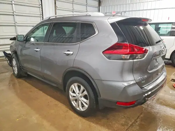 5N1AT2MV3JC777507 2018 NISSAN ROGUE - Image 2