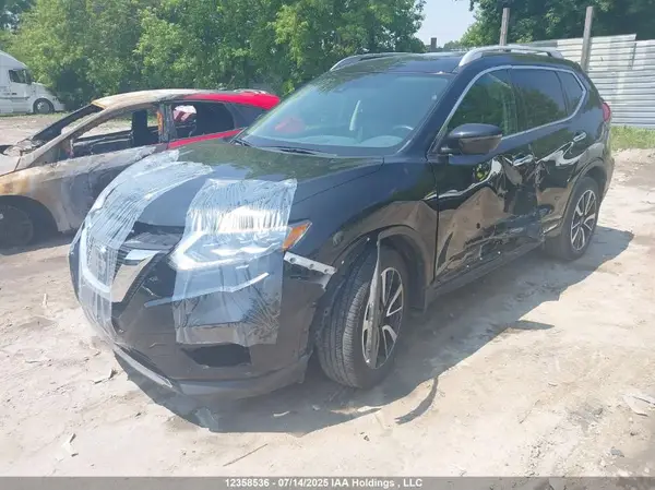 5N1AT2MV3JC780665 2018 NISSAN ROGUE - Image 2
