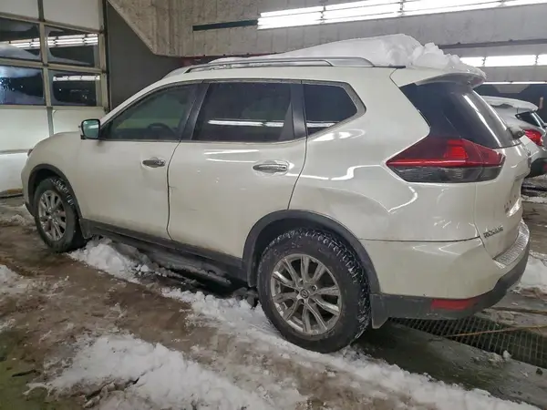 5N1AT2MV3JC787695 2018 NISSAN ROGUE - Image 2
