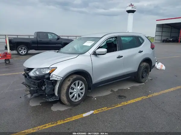 5N1AT2MV3JC791598 2018 NISSAN ROGUE - Image 2