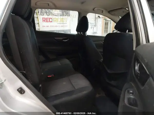 5N1AT2MV3JC791990 2018 NISSAN ROGUE - Image 8