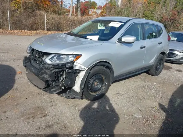5N1AT2MV3JC792699 2018 NISSAN ROGUE - Image 2
