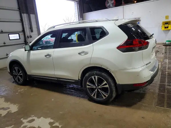 5N1AT2MV3JC793321 2018 NISSAN ROGUE - Image 2
