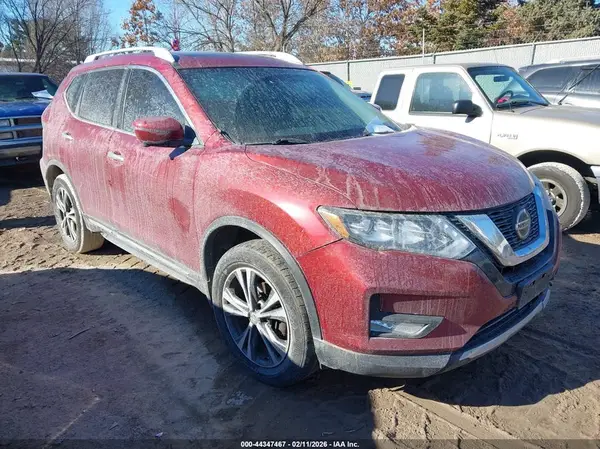 5N1AT2MV3JC796378 2018 NISSAN ROGUE - Image 1