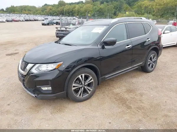 5N1AT2MV3JC803118 2018 NISSAN ROGUE - Image 2