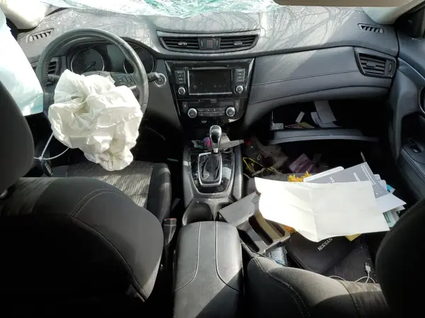 5N1AT2MV3JC806097 2018 NISSAN ROGUE - Image 8