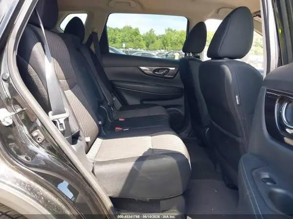 5N1AT2MV3JC807072 2018 NISSAN ROGUE - Image 8