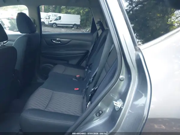 5N1AT2MV3JC810103 2018 NISSAN ROGUE - Image 8