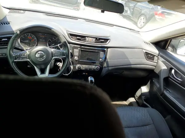 5N1AT2MV3JC811834 2018 NISSAN ROGUE - Image 8