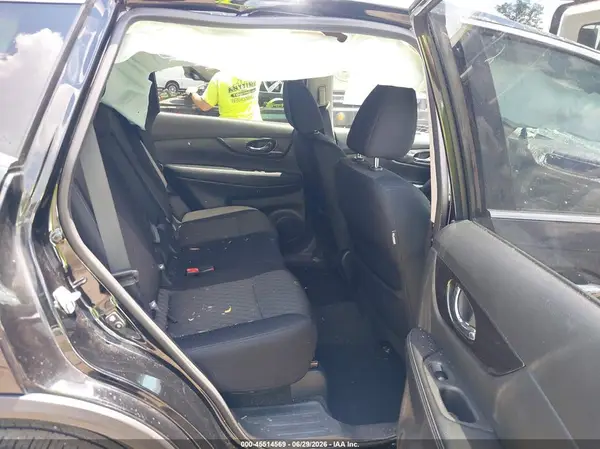 5N1AT2MV3JC814605 2018 NISSAN ROGUE - Image 8