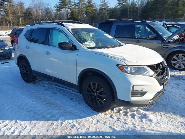 5N1AT2MV3JC814748 2018 NISSAN ROGUE - Image 1
