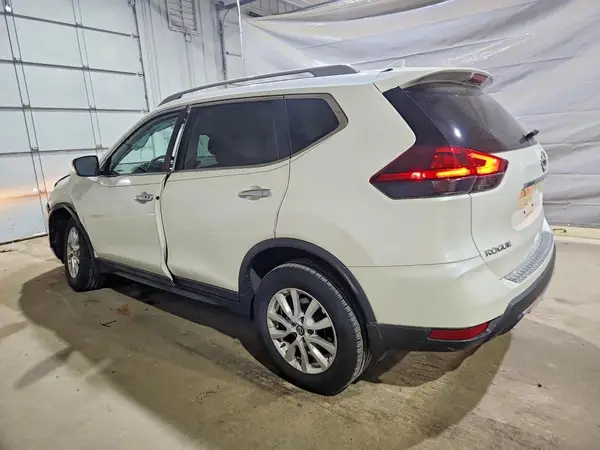 5N1AT2MV3JC818525 2018 NISSAN ROGUE - Image 2