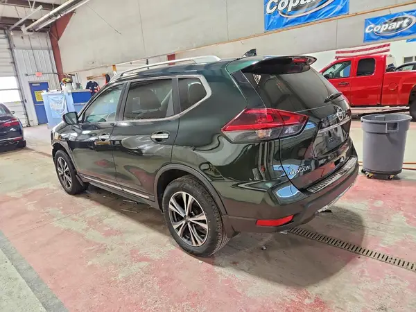 5N1AT2MV3JC821649 2018 NISSAN ROGUE - Image 2