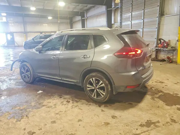 5N1AT2MV3JC826138 2018 NISSAN ROGUE - Image 2