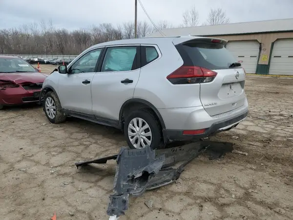 5N1AT2MV3JC827791 2018 NISSAN ROGUE - Image 2