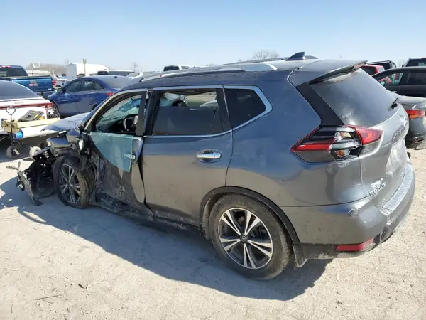 5N1AT2MV3JC829590 2018 NISSAN ROGUE - Image 2