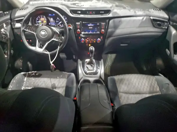 5N1AT2MV3JC830559 2018 NISSAN ROGUE - Image 8