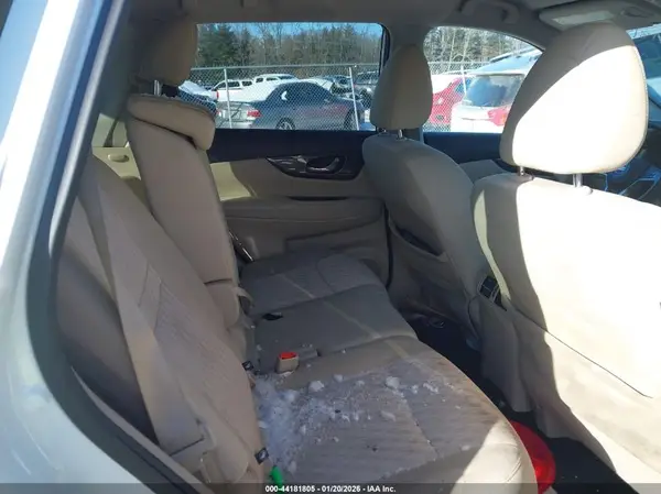 5N1AT2MV3JC835387 2018 NISSAN ROGUE - Image 8