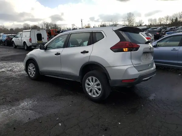 5N1AT2MV3JC841688 2018 NISSAN ROGUE - Image 2