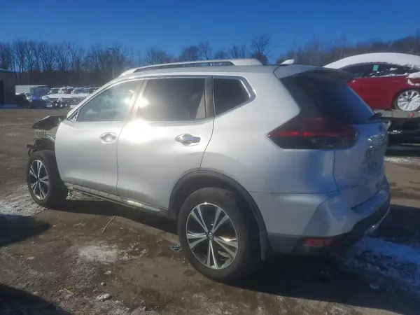 5N1AT2MV3JC846731 2018 NISSAN ROGUE - Image 2