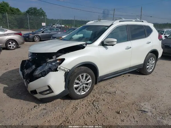 5N1AT2MV3JC852187 2018 NISSAN ROGUE - Image 2