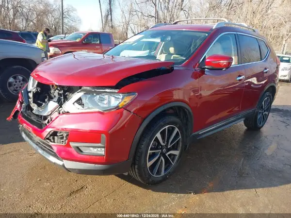 5N1AT2MV3KC705580 2019 NISSAN ROGUE - Image 2