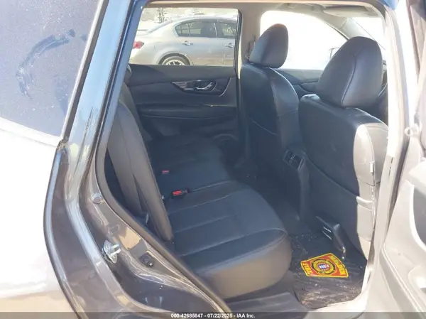 5N1AT2MV3KC714439 2019 NISSAN ROGUE - Image 8