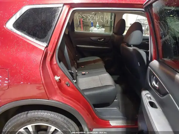 5N1AT2MV3KC724338 2019 NISSAN ROGUE - Image 8
