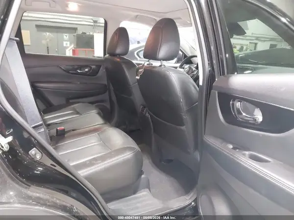 5N1AT2MV3KC744833 2019 NISSAN ROGUE - Image 8