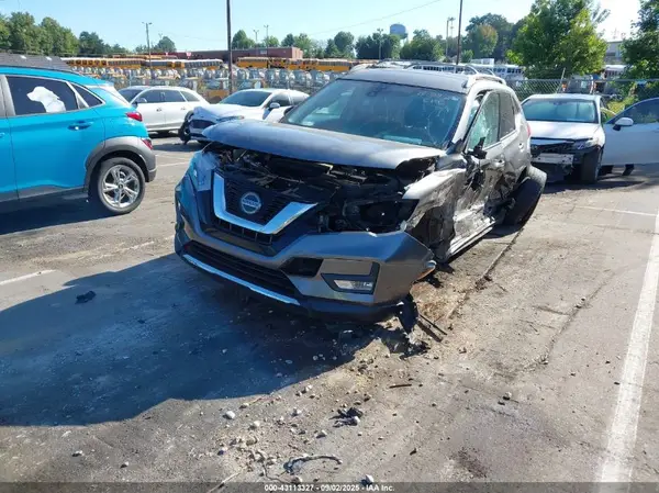 5N1AT2MV3KC749188 2019 NISSAN ROGUE - Image 2