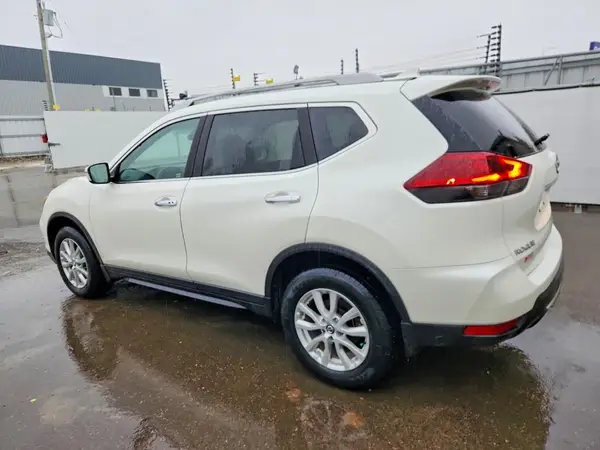 5N1AT2MV3KC749448 2019 NISSAN ROGUE - Image 2
