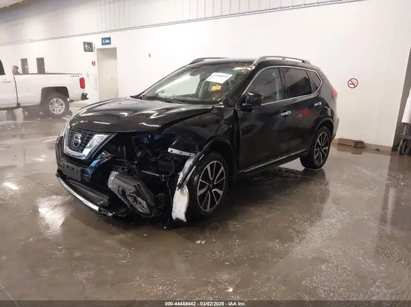 5N1AT2MV3KC754827 2019 NISSAN ROGUE - Image 2