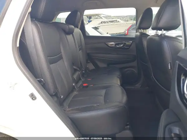 5N1AT2MV3KC757713 2019 NISSAN ROGUE - Image 8