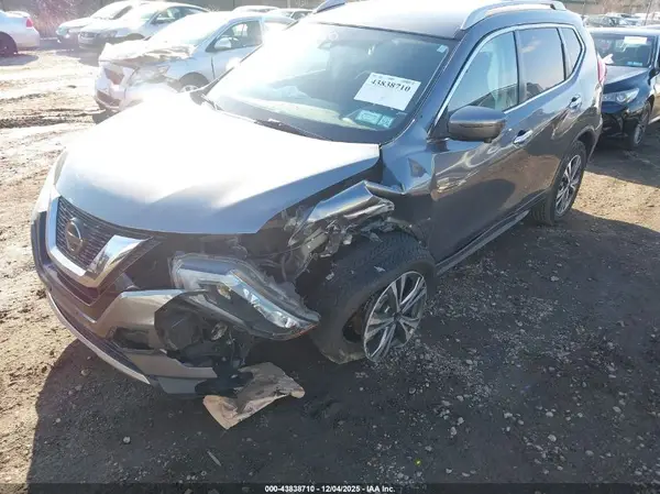 5N1AT2MV3KC758764 2019 NISSAN ROGUE - Image 2
