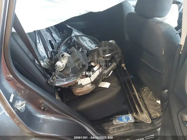 5N1AT2MV3KC765259 2019 NISSAN ROGUE - Image 8