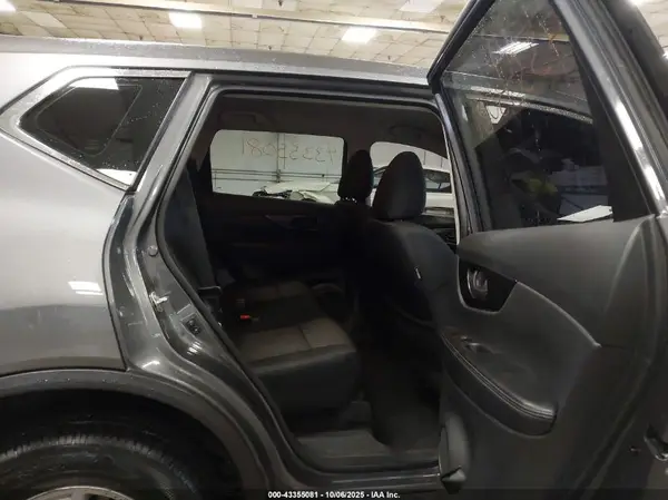 5N1AT2MV3KC781090 2019 NISSAN ROGUE - Image 8