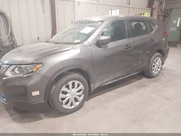 5N1AT2MV3KC797371 2019 NISSAN ROGUE - Image 2