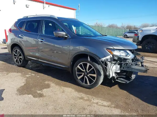 5N1AT2MV3KC800480 2019 NISSAN ROGUE - Image 1