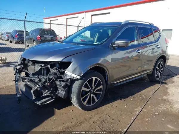 5N1AT2MV3KC800480 2019 NISSAN ROGUE - Image 2