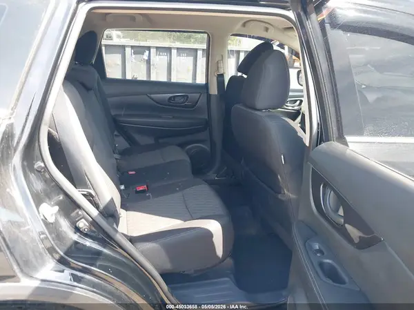 5N1AT2MV3KC803587 2019 NISSAN ROGUE - Image 8