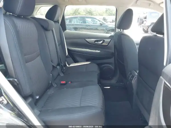 5N1AT2MV3KC805467 2019 NISSAN ROGUE - Image 8
