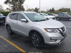 5N1AT2MV3KC807090 2019 NISSAN ROGUE