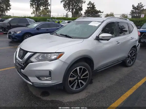 5N1AT2MV3KC807090 2019 NISSAN ROGUE - Image 2